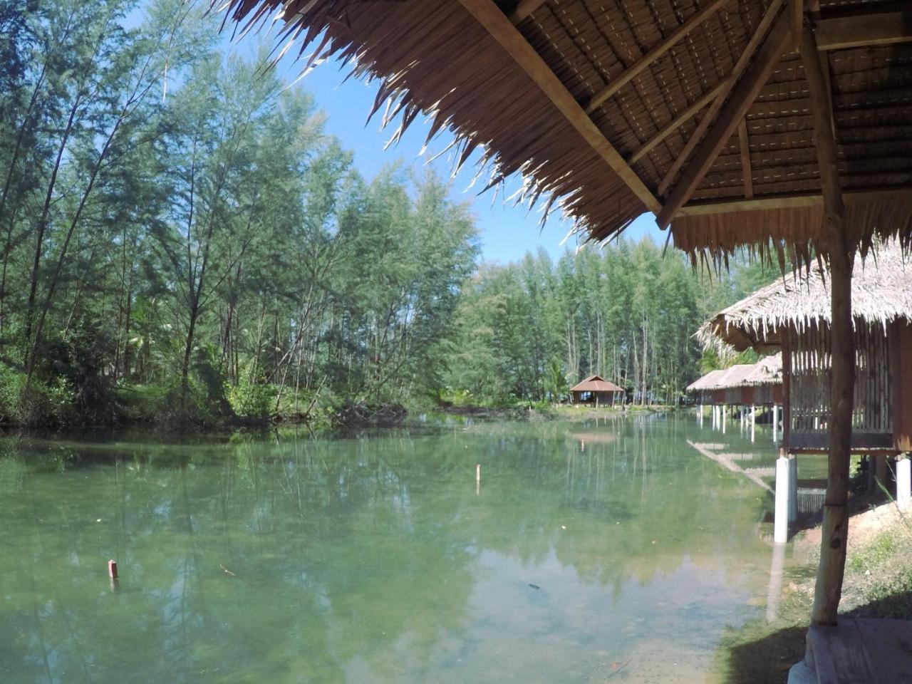 Sea Rounding Hotel Ko Phra Thong Exterior photo